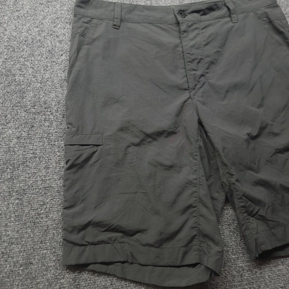 The North Face Men Paramount Peak II Shorts Gray Cargo Hiking Nylon CE7L Size 32